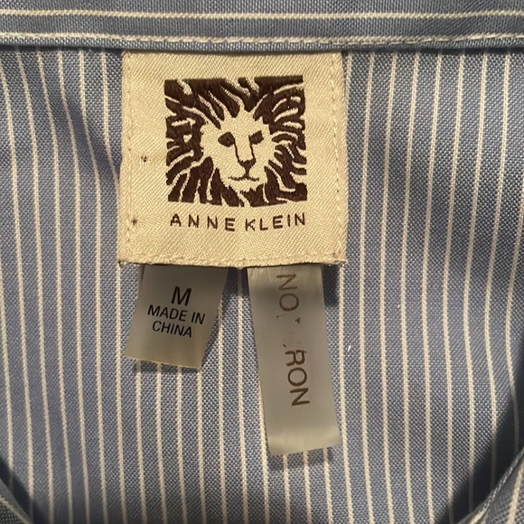 Anne Klein blue pin stripe button down - Picture 4 of 6